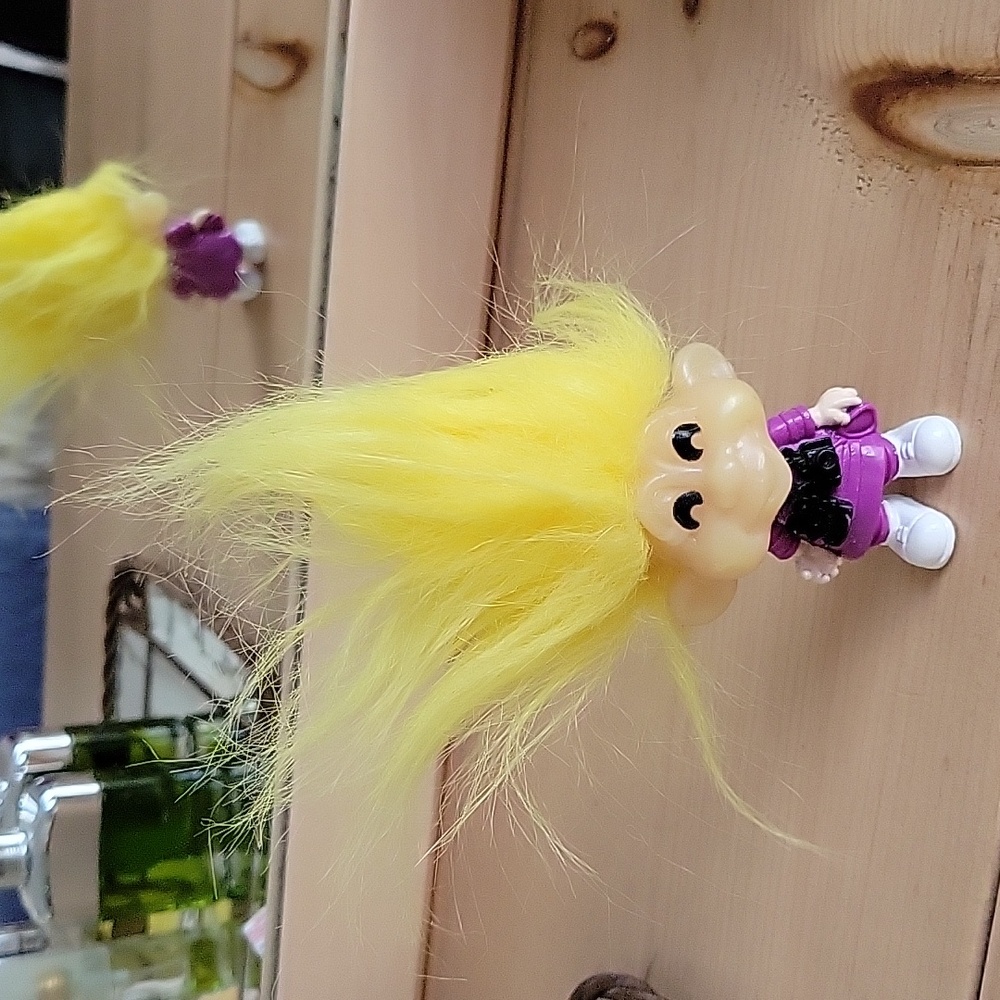 Troll doll Burger King 1993 Kids Club Glow in the Dark Yellow Hair